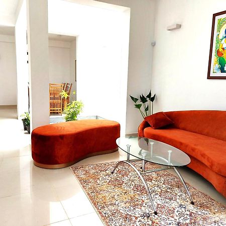 Oesis - Stylish Villa Steps From Historic Galle Fort Eksteriør billede