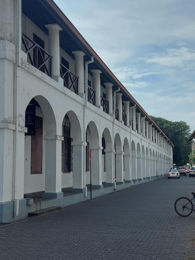 Oesis - Stylish Villa Steps From Historic Galle Fort Eksteriør billede