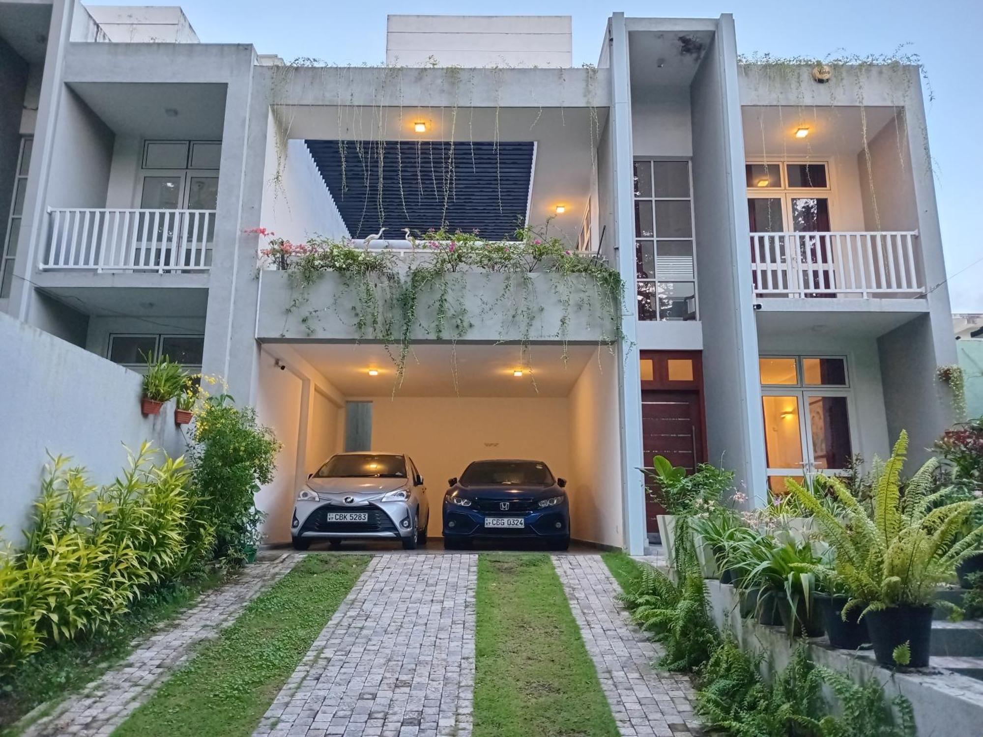 Oesis - Stylish Villa Steps From Historic Galle Fort Eksteriør billede
