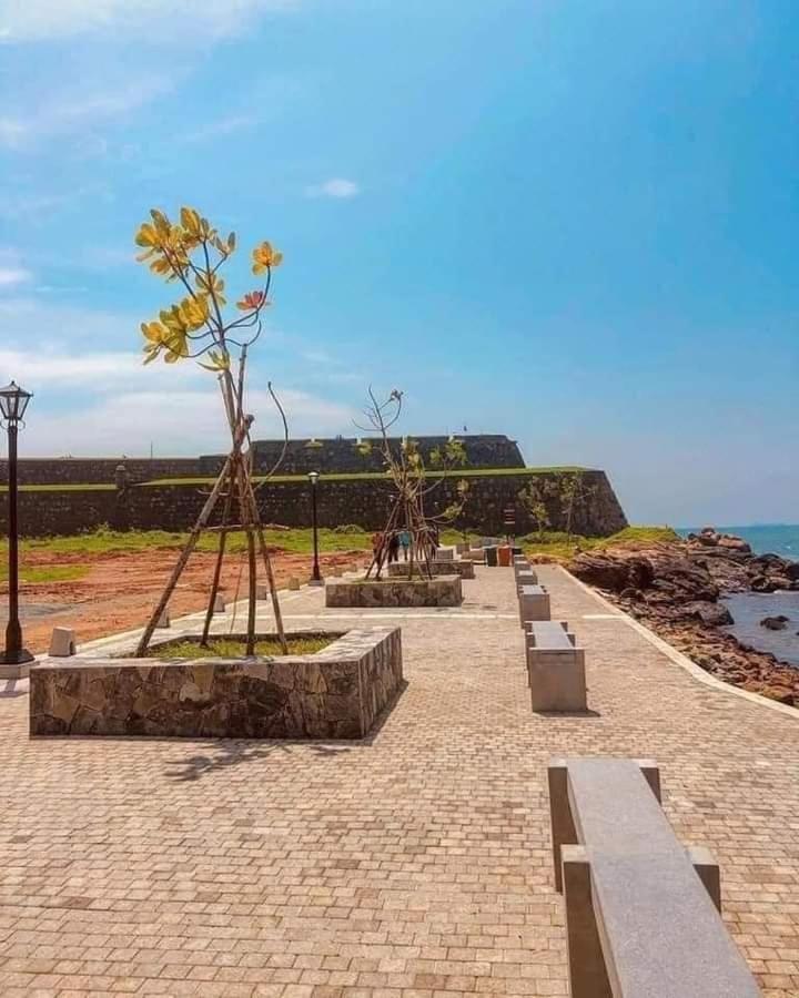 Oesis - Stylish Villa Steps From Historic Galle Fort Eksteriør billede